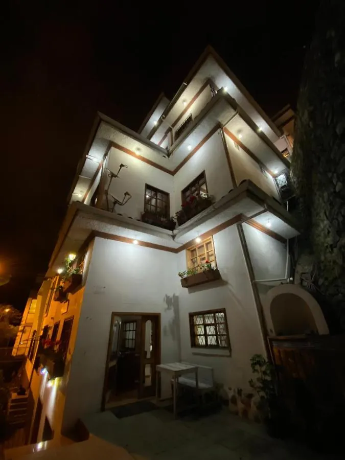 ホステル クエンカ Hostal Casa Del Rioホステル